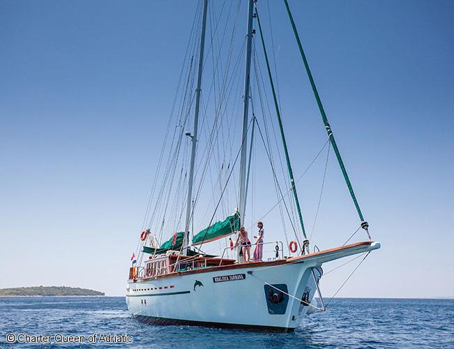 voyage-goelette-queen-adriatic-en-mediterranee- navigaton