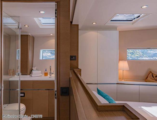 yacht-de-luxe-cnb-76-neyina-salle-de-bain