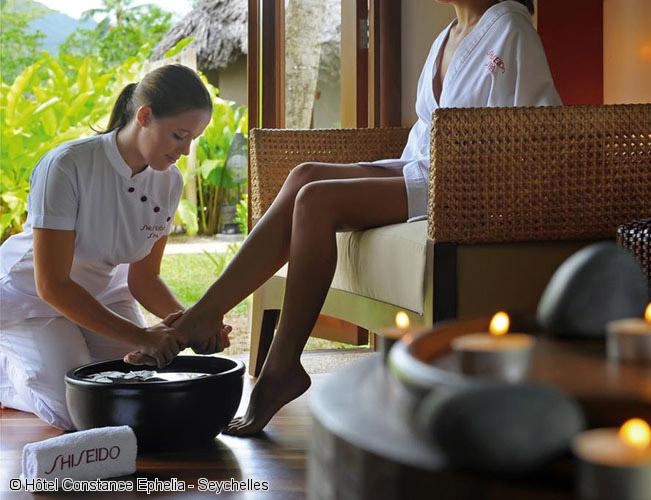 hotel-constance-ephelia-seychelles-massage